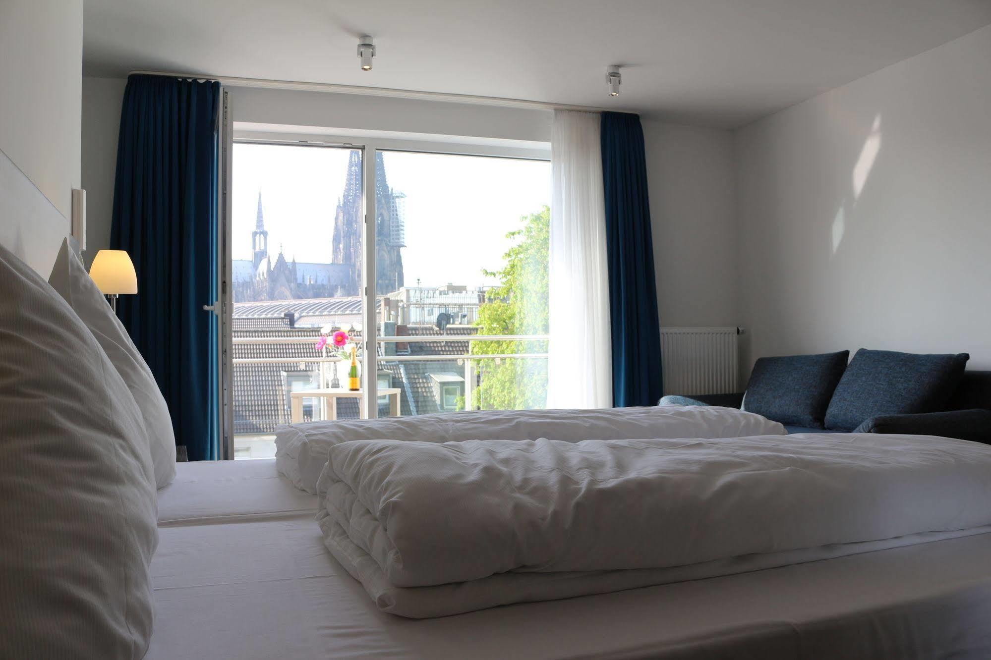 Haus Am Dom - Apartments Und Ferienwohnungen Köln Ngoại thất bức ảnh